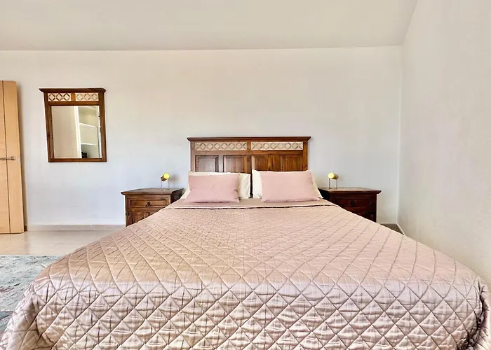 Torres De Yomely - M11d *