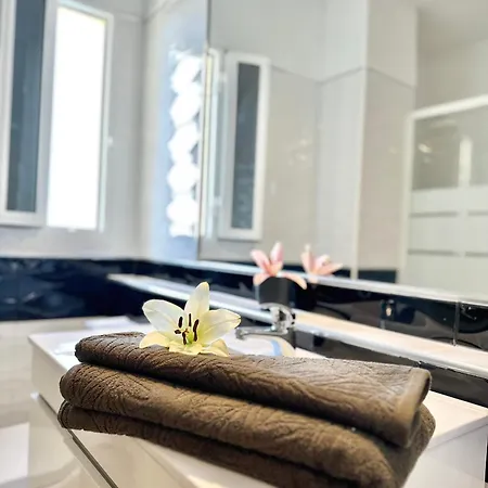 Torres De Yomely - M11d