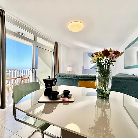 Torres De Yomely - M11d * 플라야데라스아메리카스